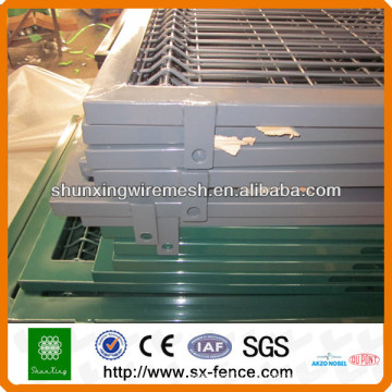 Anping Grafschaft shunxing Unternehmen PVC beschichtetes Tor (beliebtes Design)